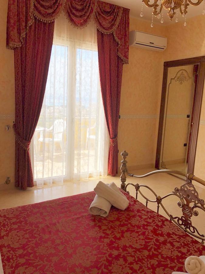 Villa Belvedere Di Rita 加利波利 外观 照片