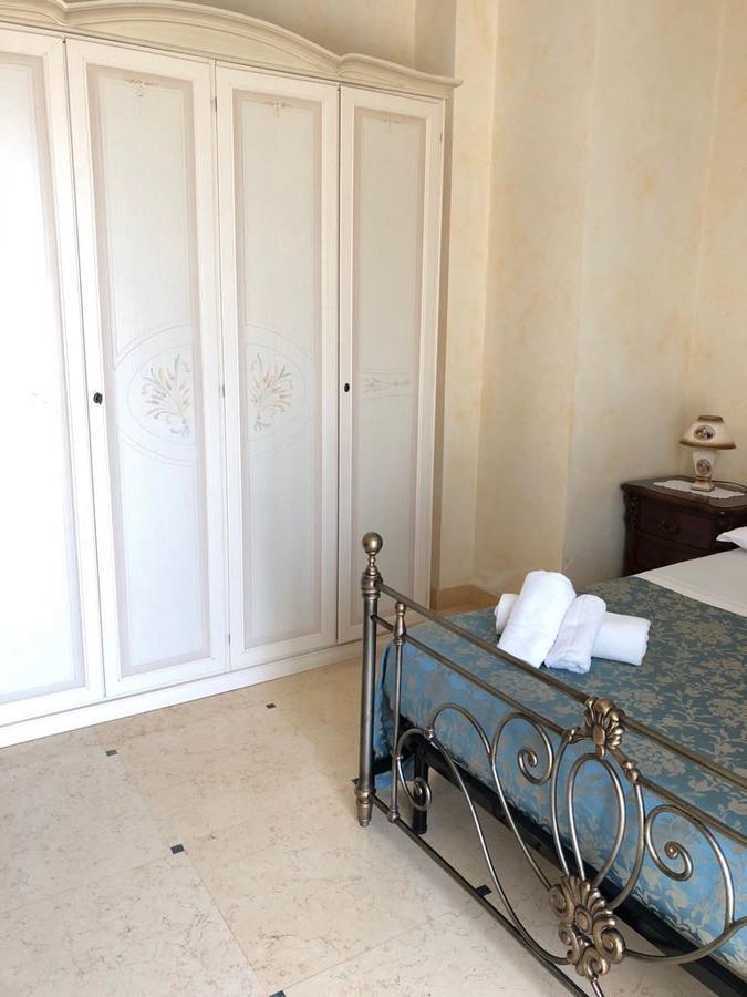 Villa Belvedere Di Rita 加利波利 外观 照片