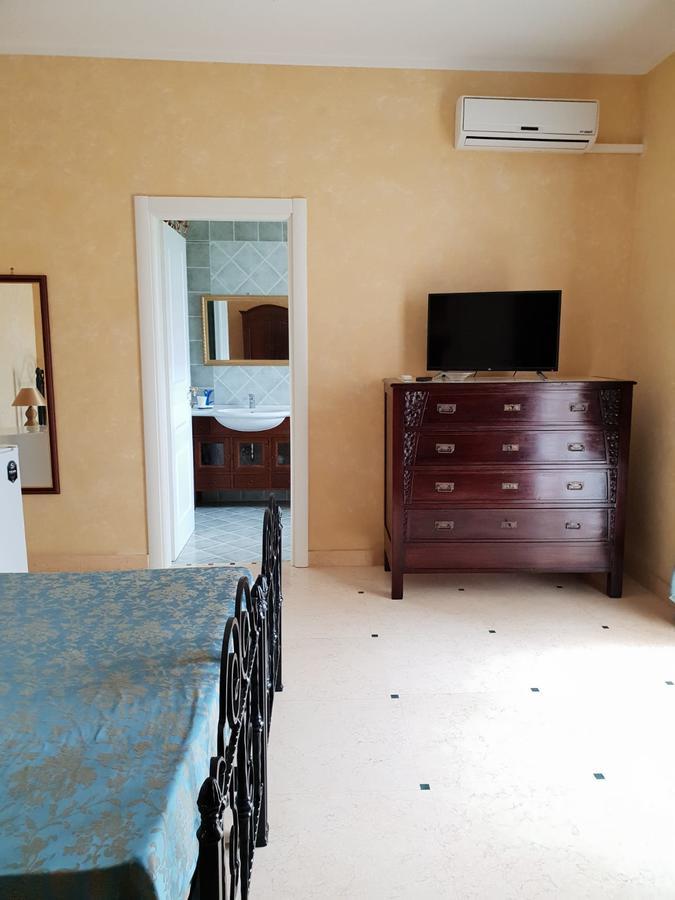 Villa Belvedere Di Rita 加利波利 外观 照片