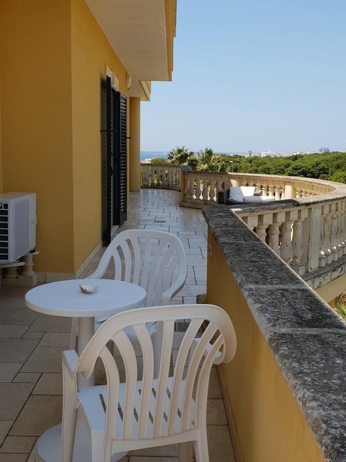Villa Belvedere Di Rita 加利波利 外观 照片